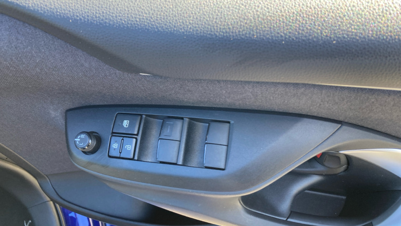 Toyota Yaris 1.5 Hybrid Design 5dr CVT Hybrid Hatchback